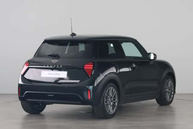 MINI Cooper (2026) thumbnail 5