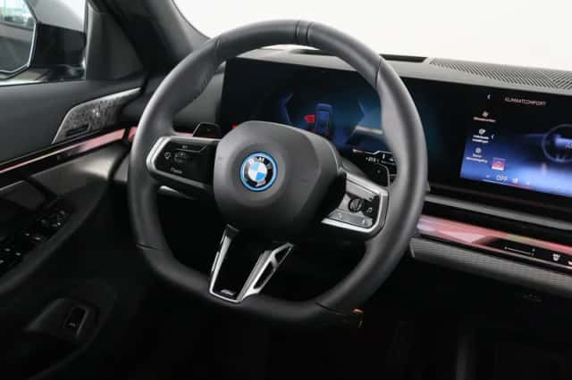 BMW 5-Serie (2026) thumbnail 2