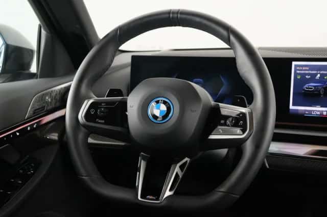 BMW 5-Serie (2025) thumbnail 2