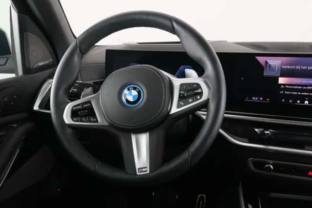 BMW X5 (2026) thumbnail 2