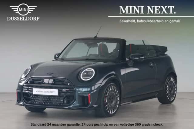 MINI Cabrio (2025) thumbnail 1
