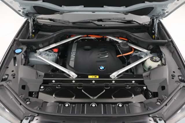 BMW X5 (2026) thumbnail 5