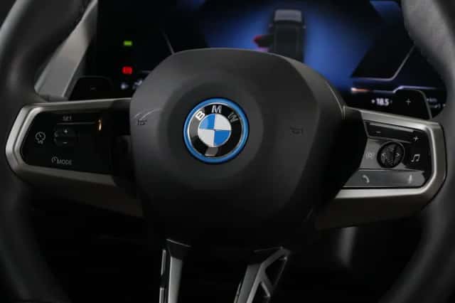 BMW X3 (2026) thumbnail 3