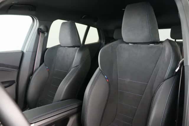 BMW iX2 (2024) thumbnail 6