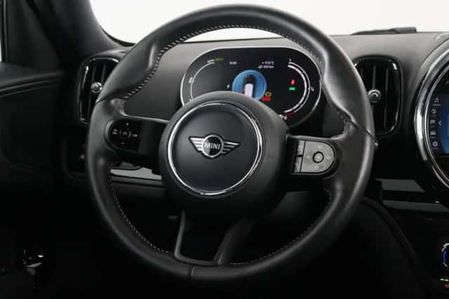 MINI Countryman (2022) thumbnail 2