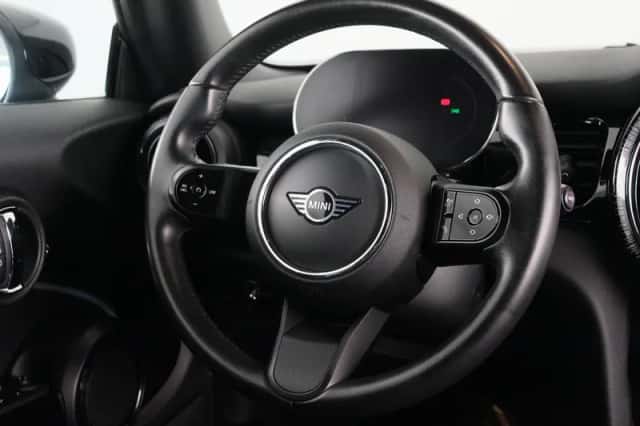 MINI Mini Electric (2022) thumbnail 2