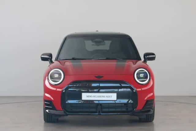 MINI Cooper (2026) thumbnail 2