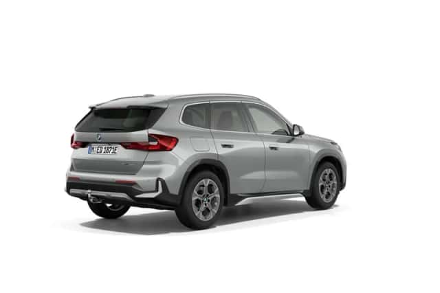 BMW iX1 (2026) thumbnail 2