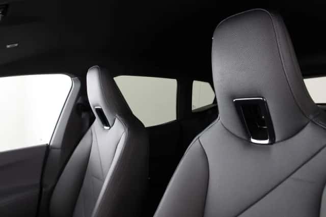 BMW iX (2023) thumbnail 3
