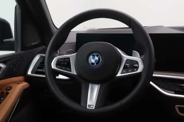 BMW X5 (2025) thumbnail 2