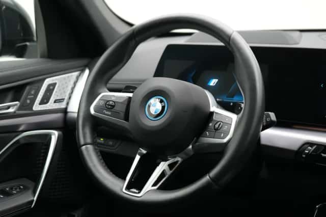 BMW X1 (2023) thumbnail 2