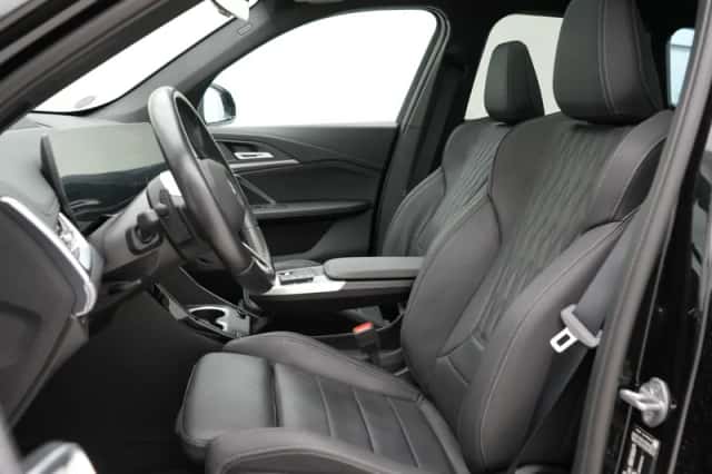 BMW X1 (2023) thumbnail 4