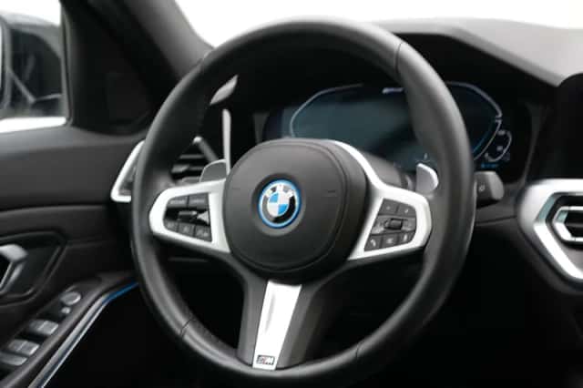 BMW 3-Serie (2022) thumbnail 2