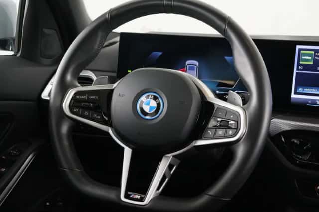 BMW 3-Serie (2025) thumbnail 2