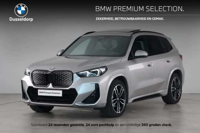 BMW iX1 (2025) thumbnail 1