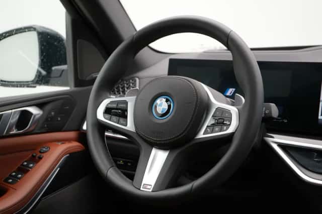 BMW X5 (2025) thumbnail 2