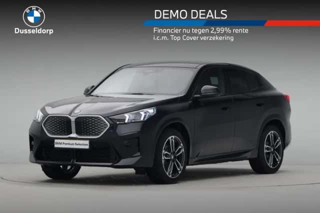 BMW iX2 (2025) thumbnail 1