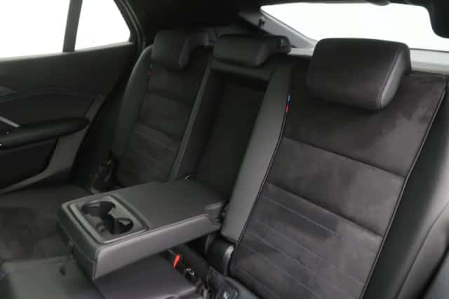 BMW iX2 (2025) thumbnail 15