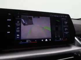 BMW iX2 (2025) thumbnail 23