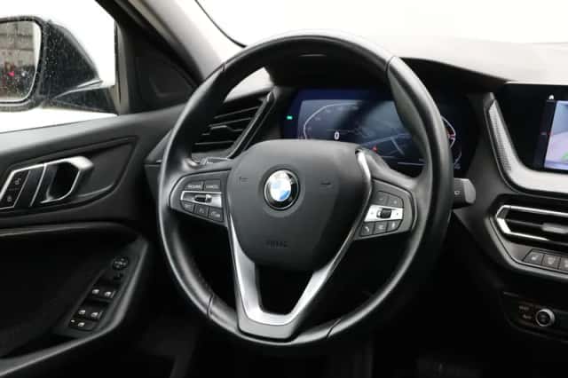 BMW 1-Serie (2022) thumbnail 2