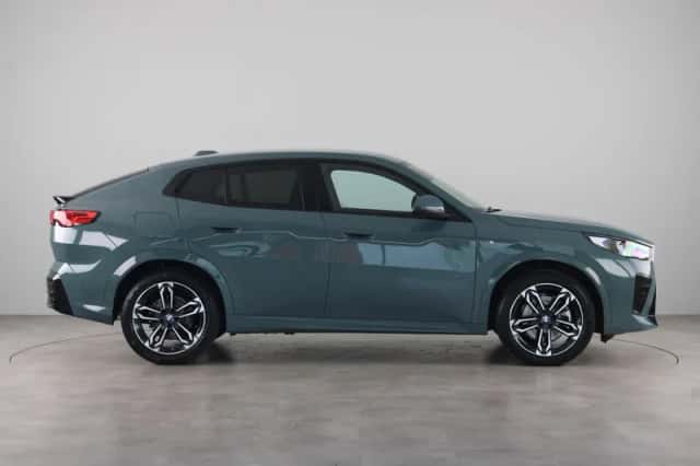 BMW X2 (2025) thumbnail 8