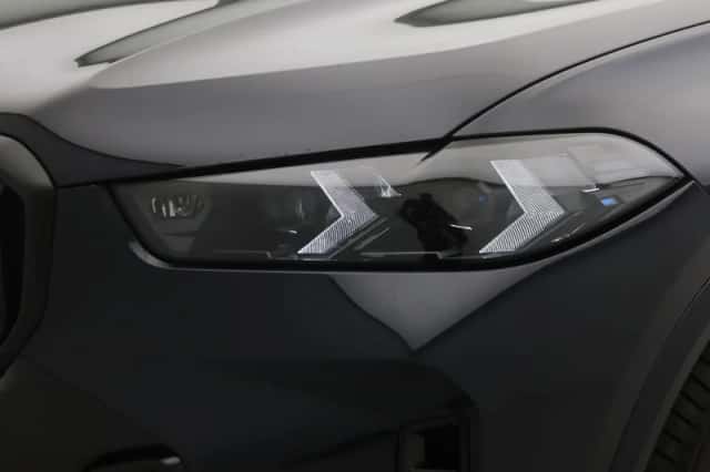 BMW X5 (2025) thumbnail 23