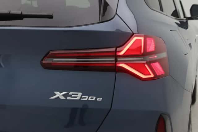 BMW X3 (2025) thumbnail 24