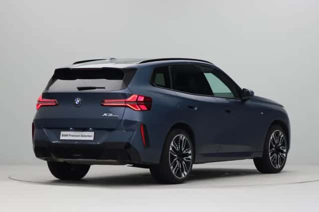 BMW X3 (2025) thumbnail 9