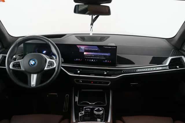 BMW X5 (2025) thumbnail 14