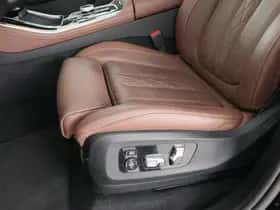 BMW X5 (2023) thumbnail 16