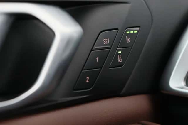 BMW X5 (2025) thumbnail 17