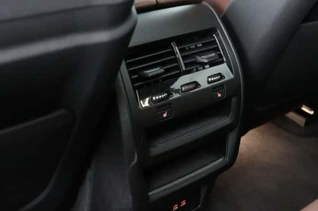 BMW X5 (2025) thumbnail 29