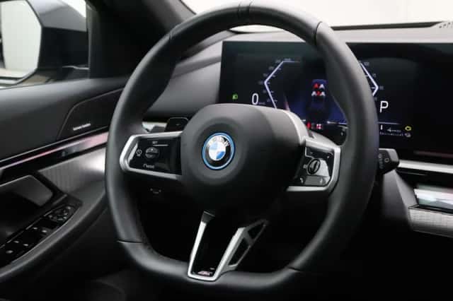 BMW 5-Serie (2025) thumbnail 2