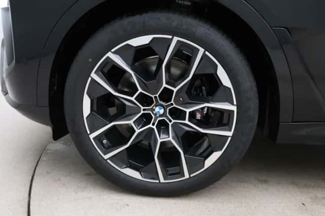 BMW X7 (2026) thumbnail 23