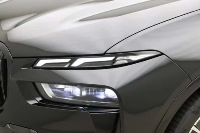 BMW X7 (2026) thumbnail 24