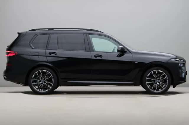 BMW X7 (2026) thumbnail 8