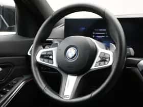 BMW 3-Serie (2024) thumbnail 2