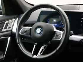 BMW X1 (2024) thumbnail 2