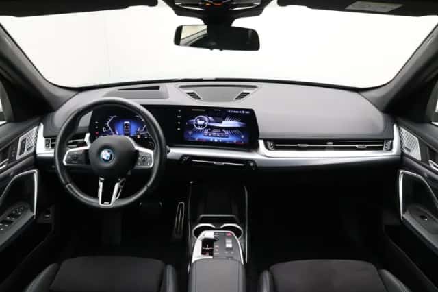 BMW X1 (2024) thumbnail 13