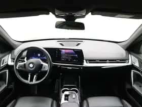 BMW X1 (2022) thumbnail 12