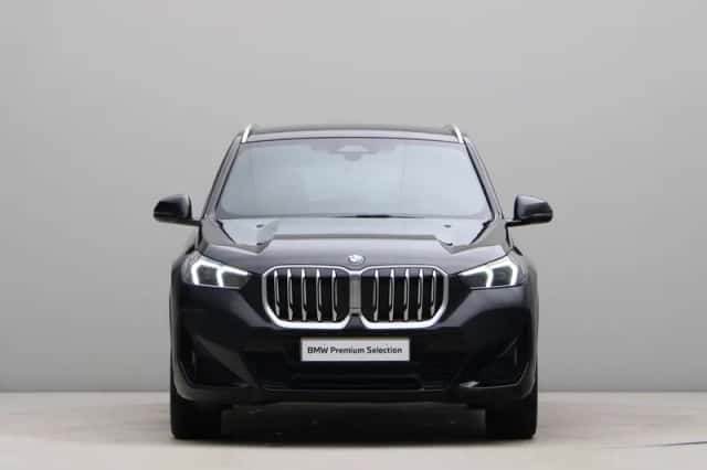 BMW X1 (2022) thumbnail 5