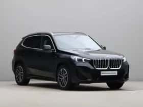 BMW X1 (2022) thumbnail 6
