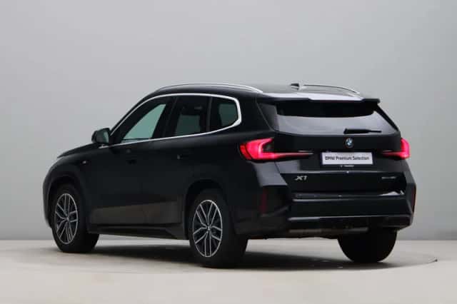BMW X1 (2022) thumbnail 10