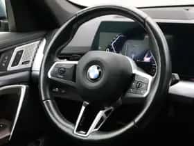 BMW X1 (2022) thumbnail 2