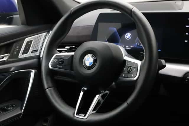 BMW X2 (2025) thumbnail 2
