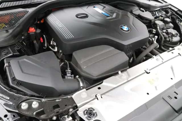 BMW 3-Serie (2024) thumbnail 4