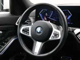BMW 3-Serie (2024) thumbnail 2