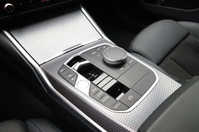 BMW 3-Serie (2024) thumbnail 17