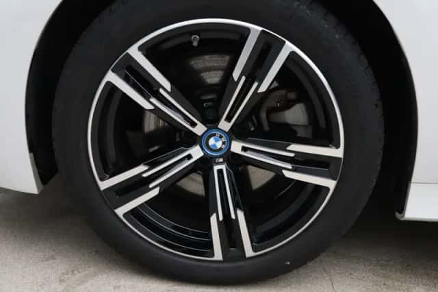 BMW 3-Serie (2024) thumbnail 19
