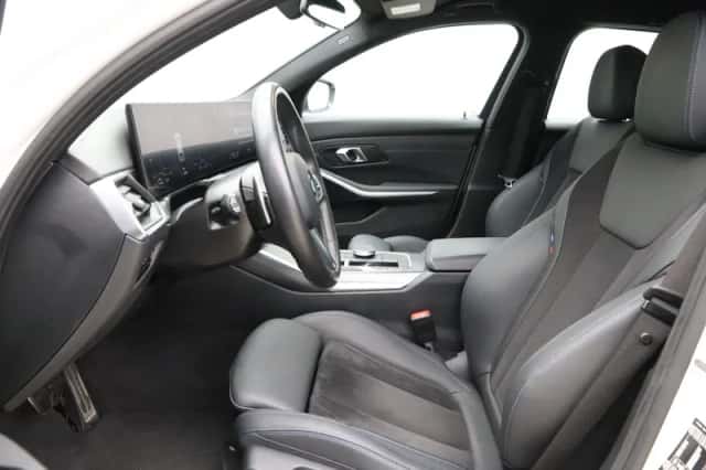 BMW 3-Serie (2024) thumbnail 4